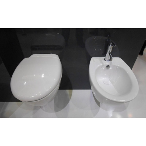 Подвесной унитаз Jacob Delafon Presquile E4440-00 крышка микролифт-4